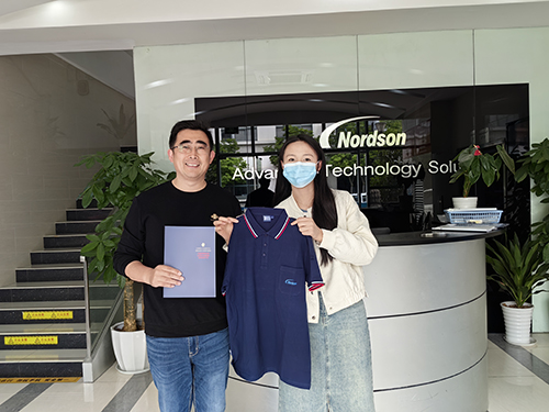 Polo衫定制提供送貨上門服務 Polo衫定制提供送貨上門服務