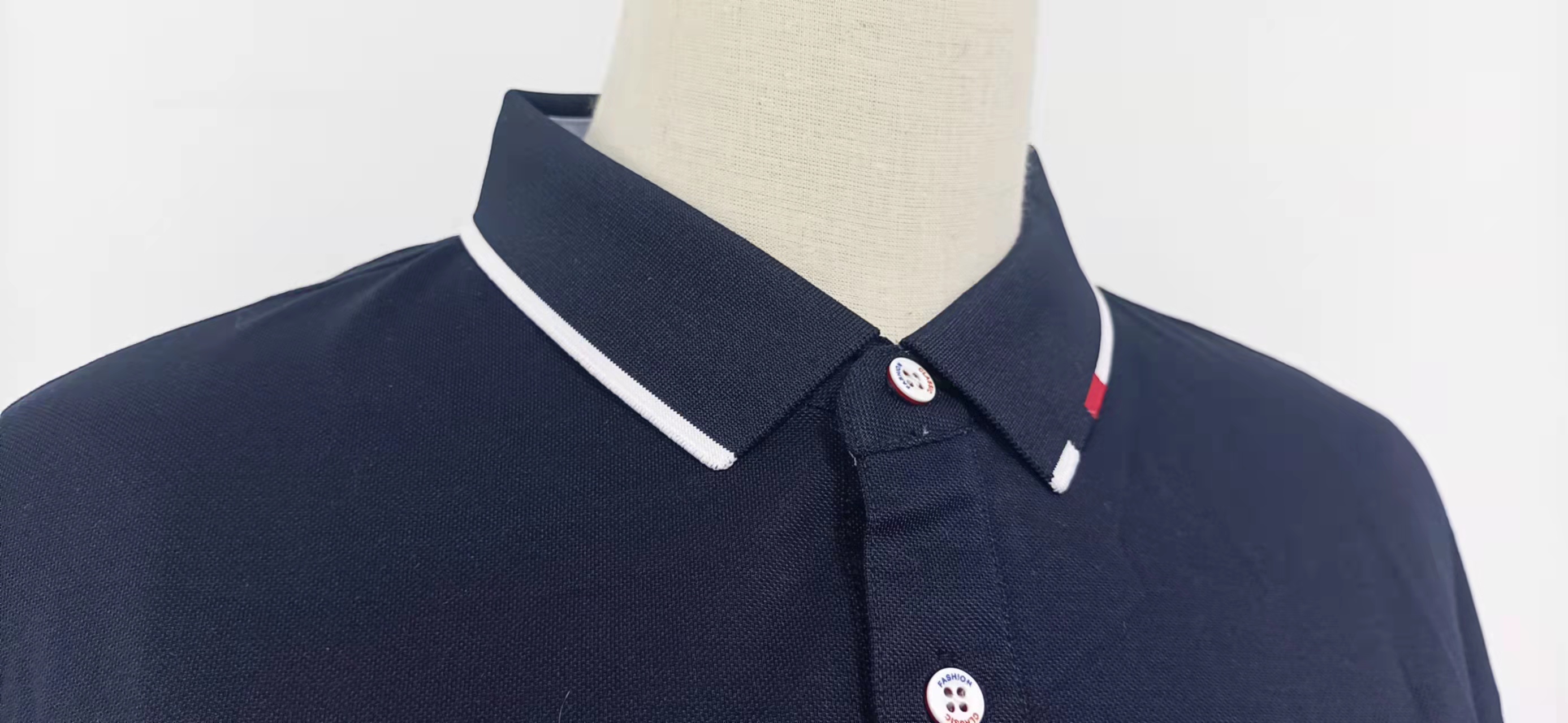 polo衫領口細節展示 polo衫領口細節展示