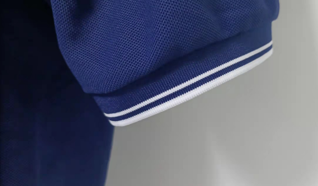 polo衫袖口細節展示