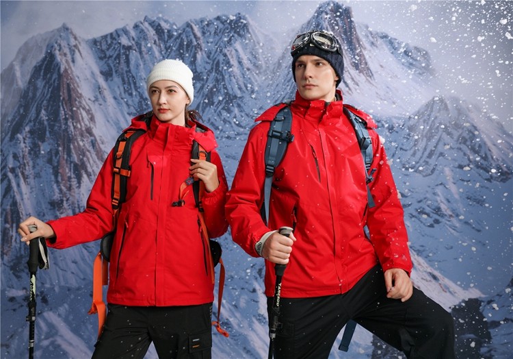 沖鋒衣模特上身展示效果 沖鋒衣模特上身展示效果
