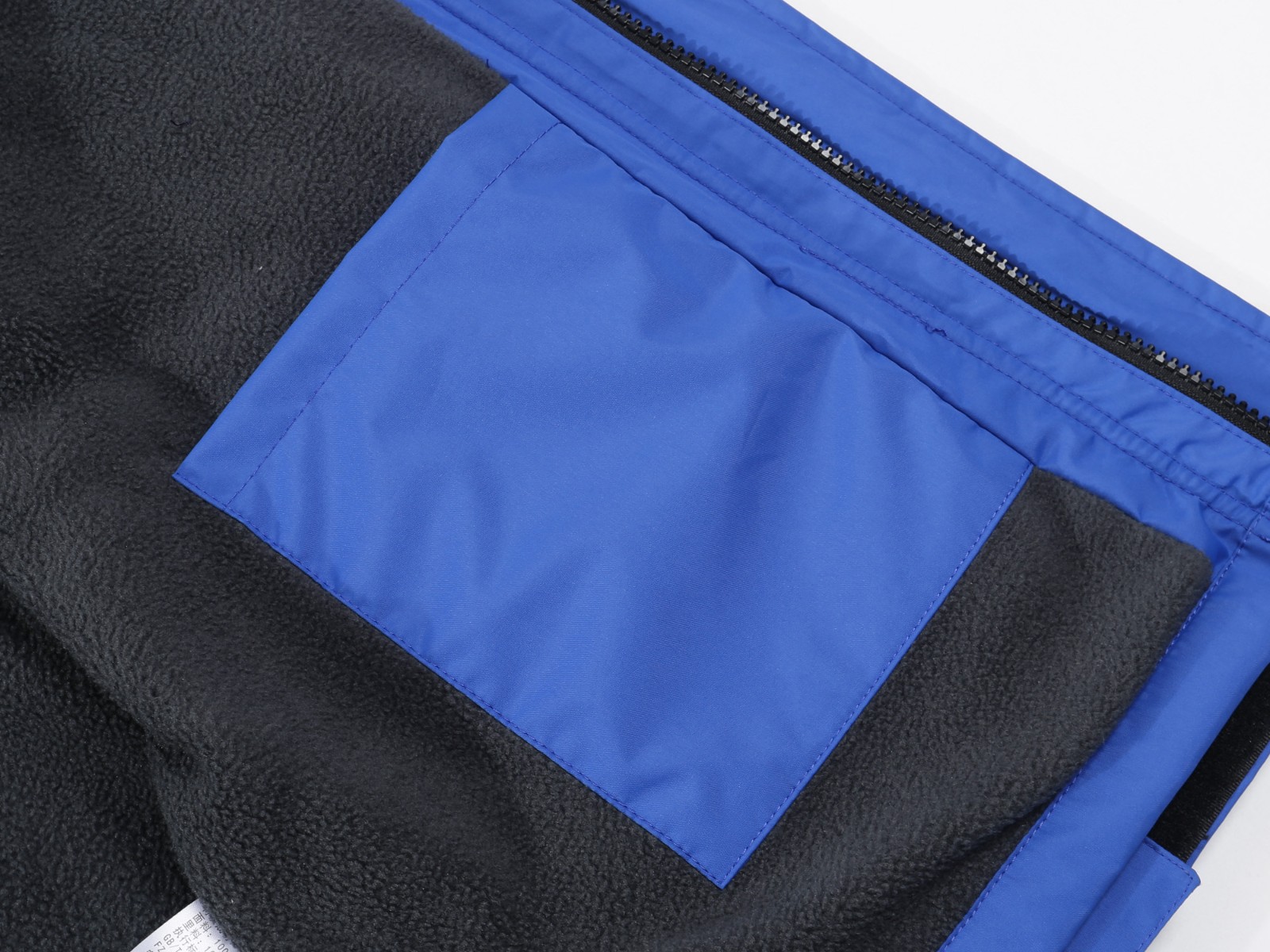 戶外工裝沖鋒衣細節圖